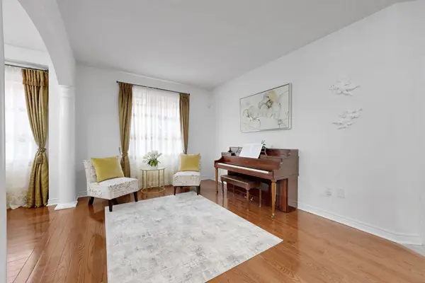 5173 Churchill Meadows BLVD, Mississauga, ON L5M 8B7