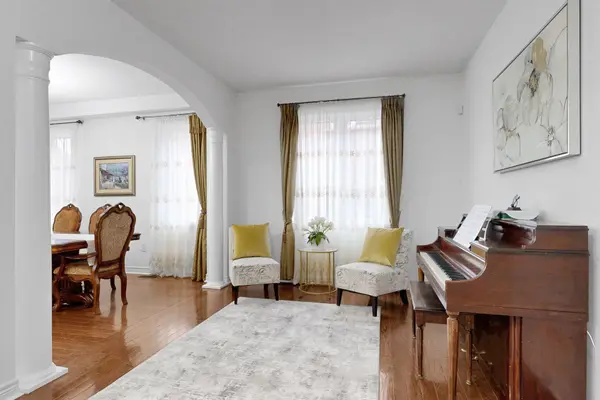 5173 Churchill Meadows BLVD, Mississauga, ON L5M 8B7