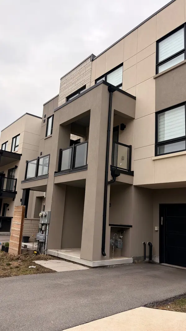 3166 Lotus Common, Burlington, ON L7M 2A9