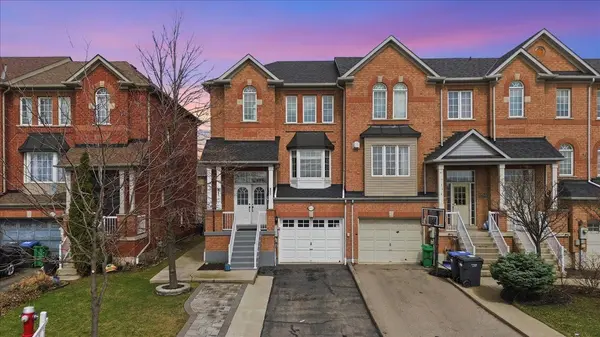 6613 Jazzy Mews, Mississauga, ON L5W 1S2