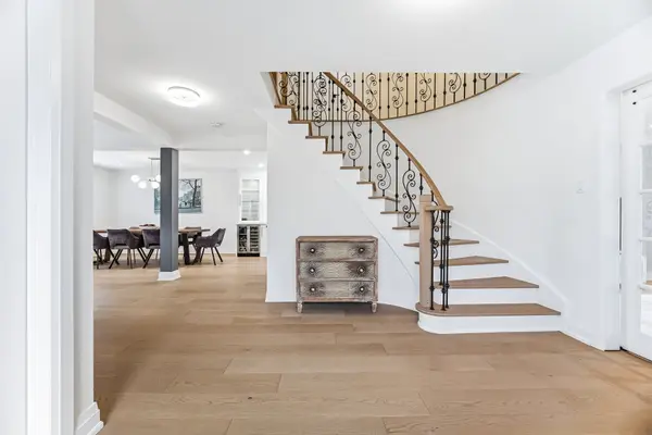 1220 Thoresby DR, Oakville, ON L6J 7K3