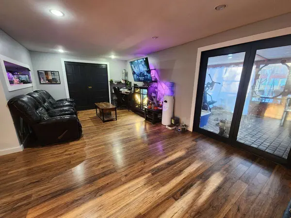 516 Bay ST, Kenora, ON P0X 1C0