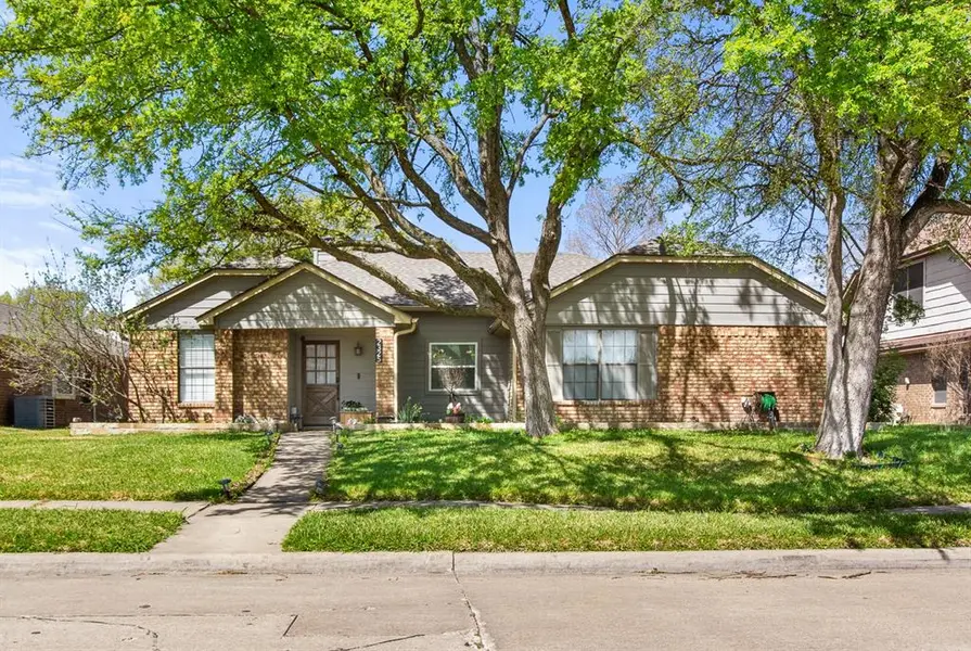 2325 Idlewood Drive, Garland, TX 75040