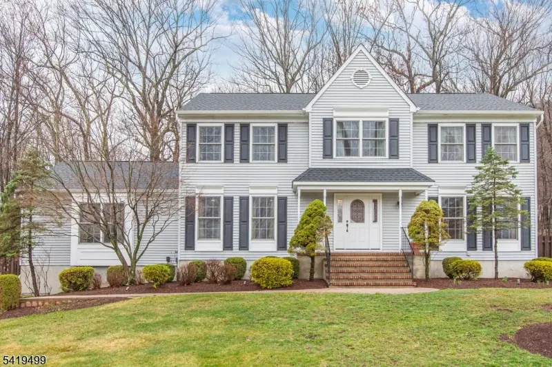 4 Summit Lane, Roxbury Twp., NJ 07876