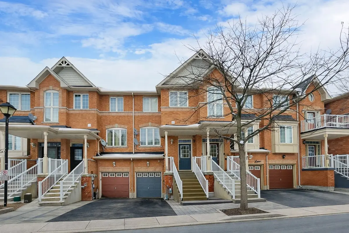 19 Annable LN, Ajax, ON L1S 7S6