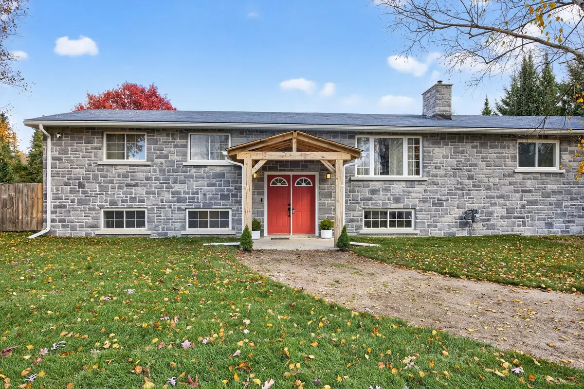 207 SCARLETT Line, Oro-medonte, ON L0L 1V0