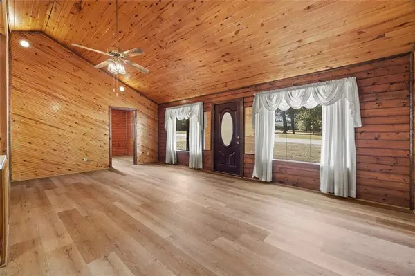 1620 N Fm 17, Alba, TX 75410