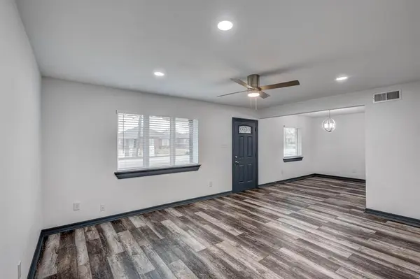 2540 Prichard Lane, Dallas, TX 75227