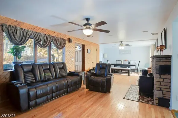 11 Bushwick Ln, West Milford Twp., NJ 07480