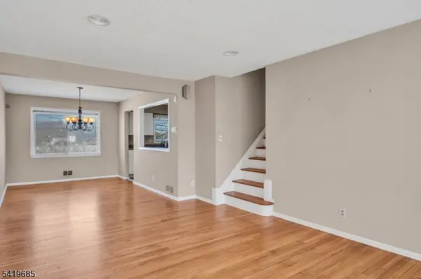 24 Carolyn Rd, Belleville Twp., NJ 07109