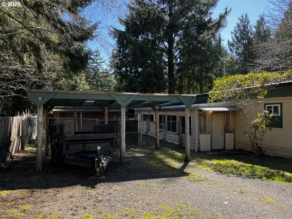 85141 Cedar DR, Florence, OR 97439
