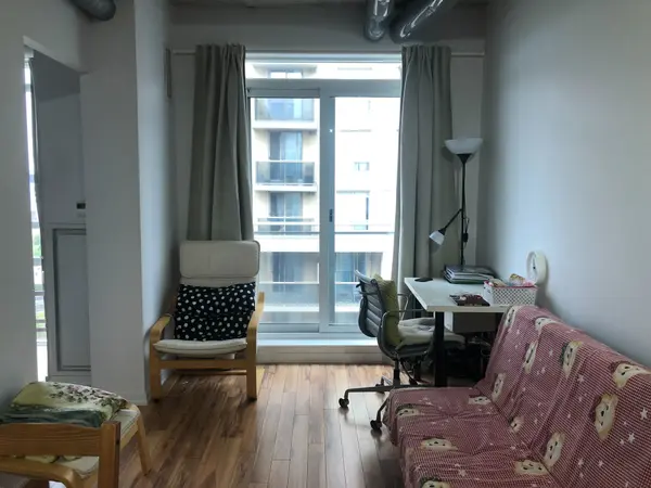 170 Sudbury ST #804, Toronto C01, ON M6J 0A1