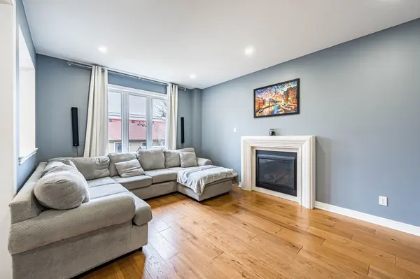 12 Proctor Gate, New Tecumseth, ON L0G 1W0