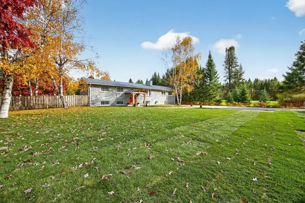 207 SCARLETT Line, Oro-medonte, ON L0L 1V0