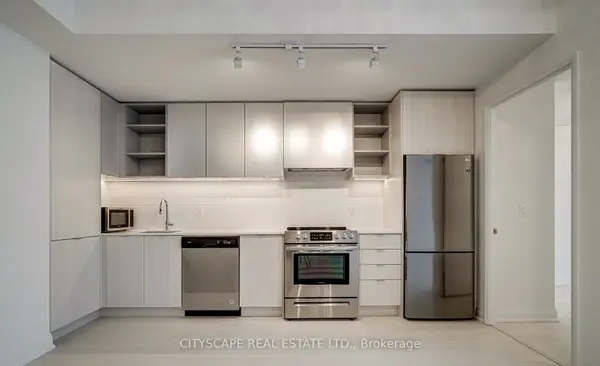 10 Gibbs RD #1007, Toronto W08, ON M9B 0E2