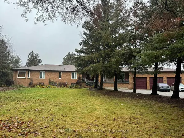 8 Rosegarden DR, Brampton, ON L6P 0E6