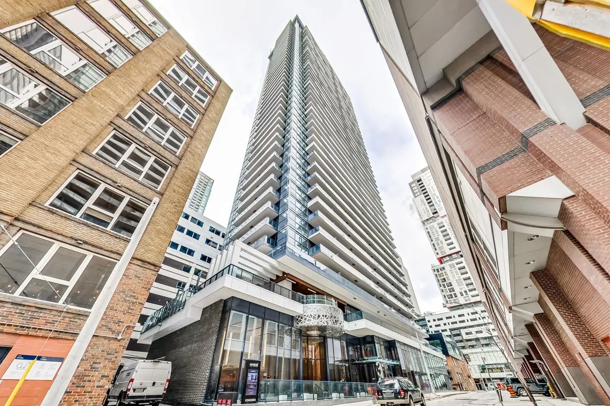 38 Widmer ST E #1703, Toronto C01, ON M5V 0P7