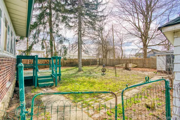 316 S Main ST, Webberville Village, MI 48892