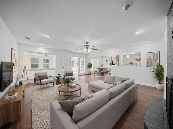 203 Oak Forest Trail, Euless, TX 76039