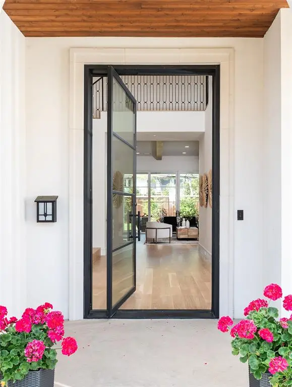 4539 Bobbitt Drive, Dallas, TX 75229