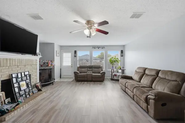 2458 Manchester Lane, Lancaster, TX 75134