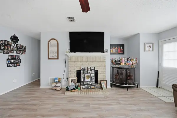 2458 Manchester Lane, Lancaster, TX 75134