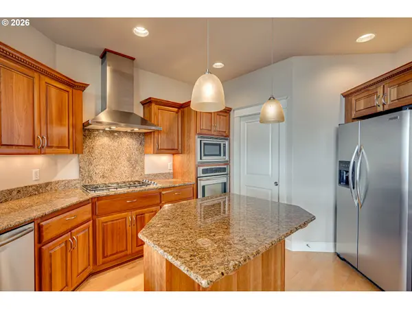 178 DISCOVERY DR, Kalama, WA 98625