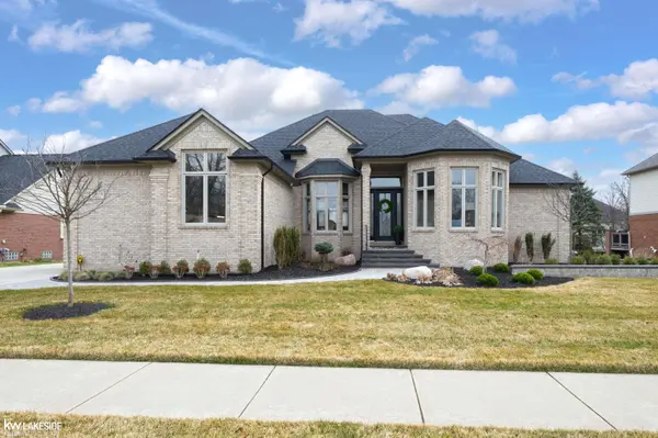 55616 Caesars DR, Shelby Twp, MI 48315