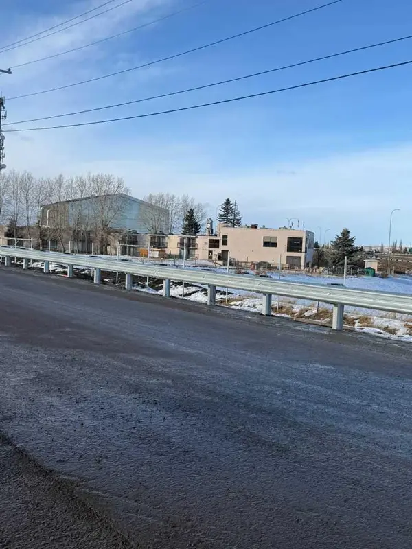 10623 West Valley RD, Calgary, AB T3B 5T2