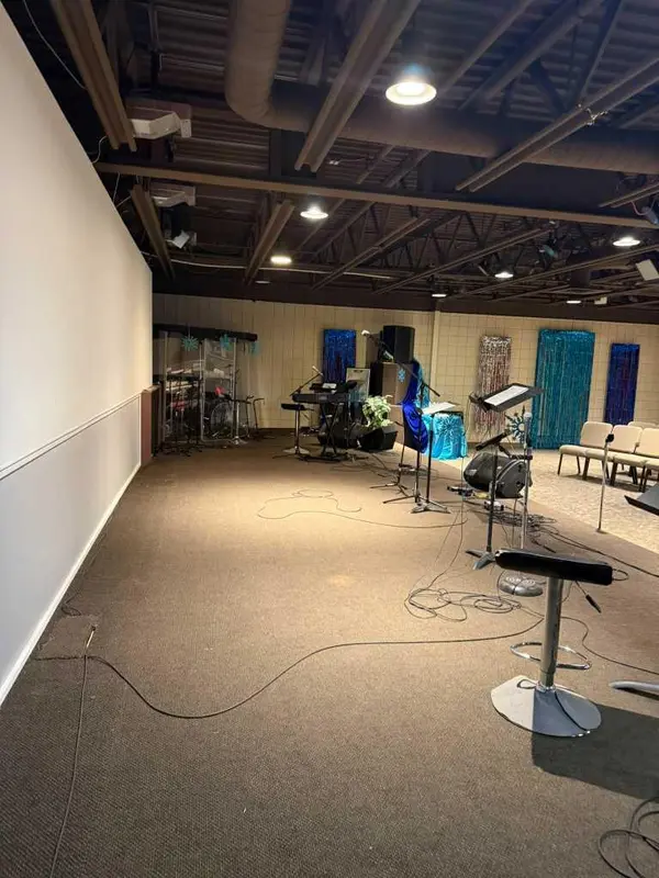 10623 West Valley RD, Calgary, AB T3B 5T2