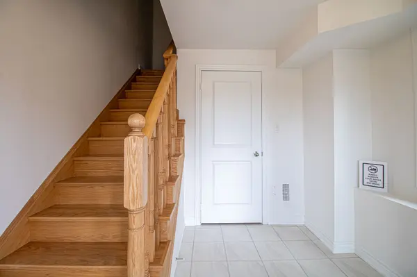 432 Salem RD, Ajax, ON L1S 7S9