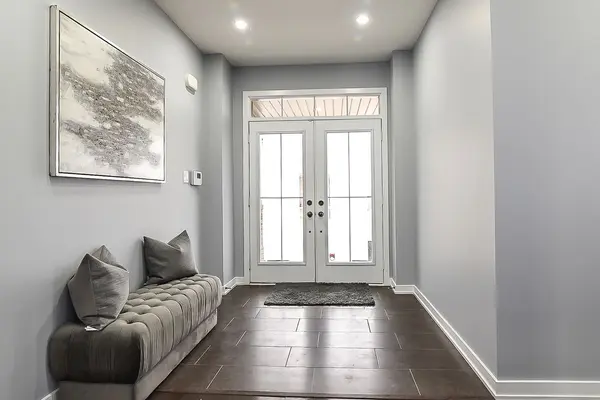 206 Crafter CRES, Hamilton, ON L8J 0J1