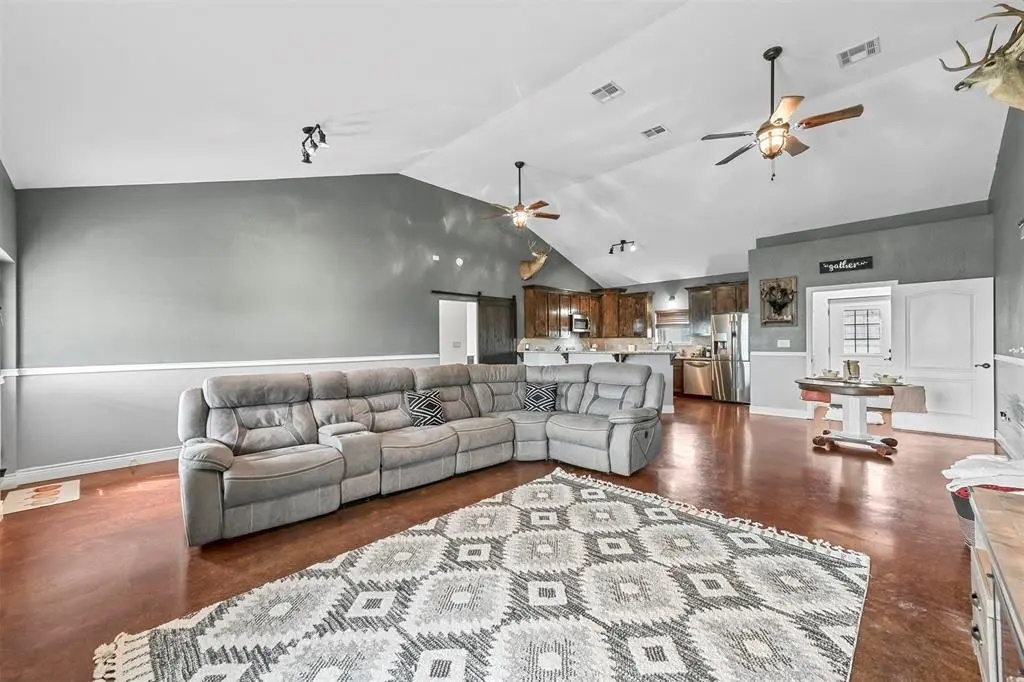 125 Odel Drive, Weatherford, TX 76085