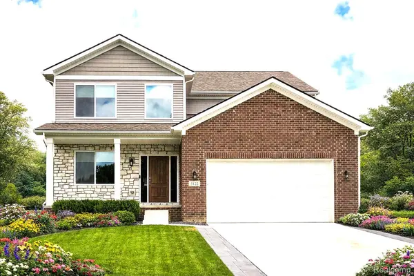 34607 John Bartley CIR, Sterling Heights, MI 48310