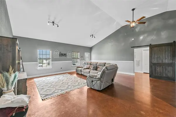 125 Odel Drive, Weatherford, TX 76085