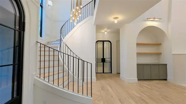 5510 Del Roy Drive, Dallas, TX 75230