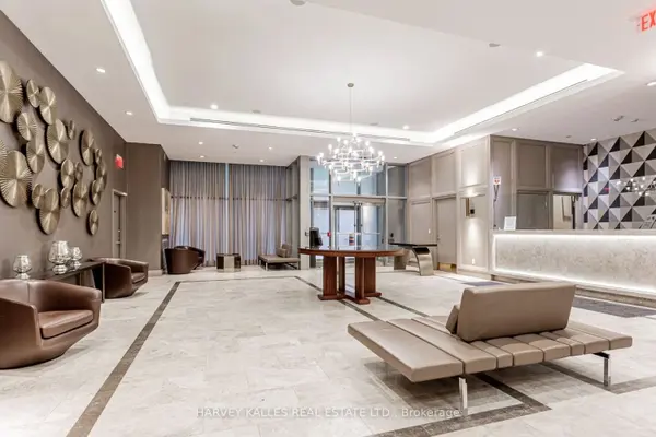 155 Yorkville AVE W #1610, Toronto C02, ON M5R 1C4