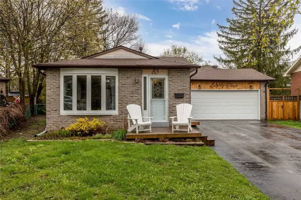 83 Janice DR, Barrie, ON L4N 5N5