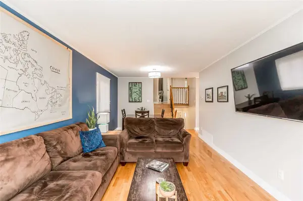 83 Janice DR, Barrie, ON L4N 5N5