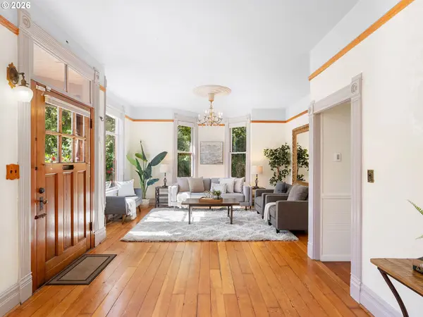 131 NE TILLAMOOK ST, Portland, OR 97212