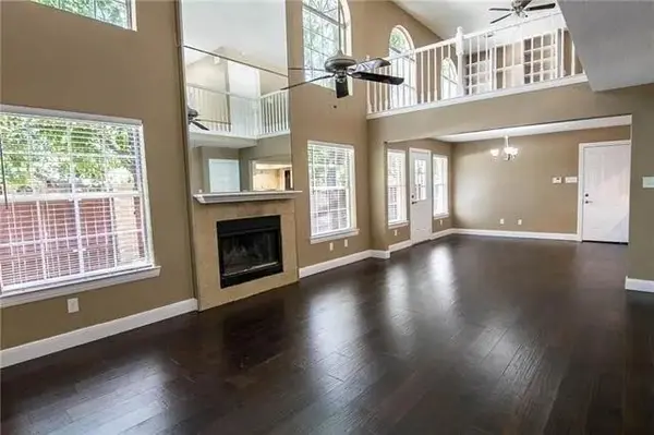 9401 Blue Jay Way, Irving, TX 75063