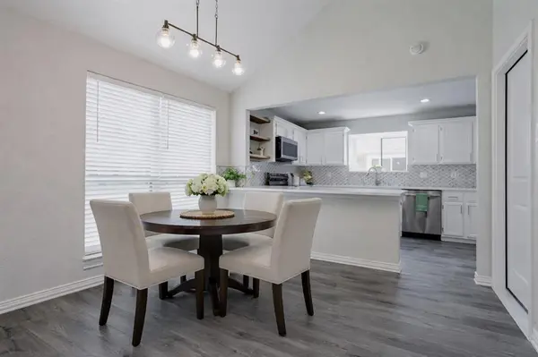 3617 Knights Bridge Drive, Rowlett, TX 75088