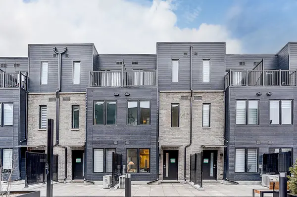 3079 Pharmacy AVE #27, Toronto E05, ON M1T 1H8