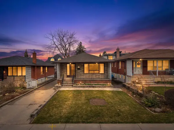 1144 Glengrove AVE, Toronto W04, ON M6B 2K4