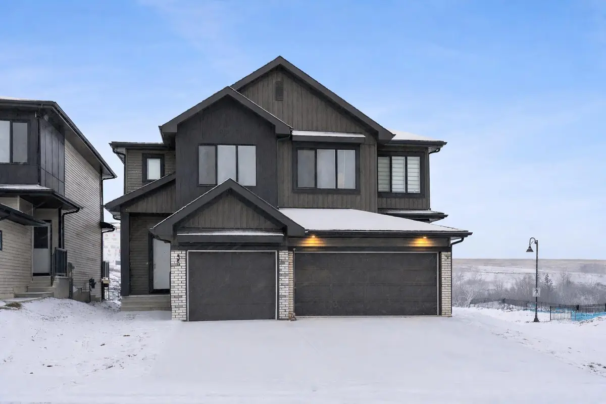 35 Heritage Heath, Cochrane, AB T4C 0L3