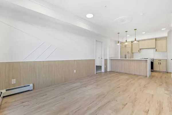 370 Dieppe DR SW #313, Calgary, AB T3E 0E6