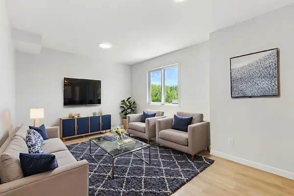 9 Park LN, Didsbury, AB T0M0W0