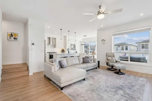 7820 Spring Willow DR SW #255, Calgary, AB T3H 6E1