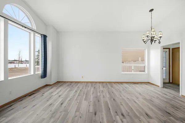 3710 Catalina BLVD NE, Calgary, AB T1Y6W6