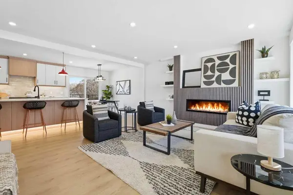 8616 7 ST SW, Calgary, AB T2V 1G9